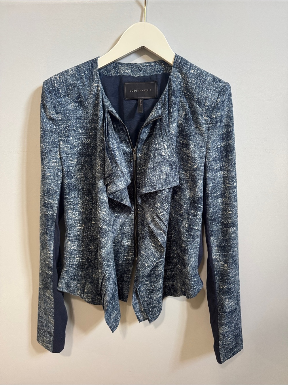 BCBGMaxAzria Navy Textured Ruffle Zip Blazer